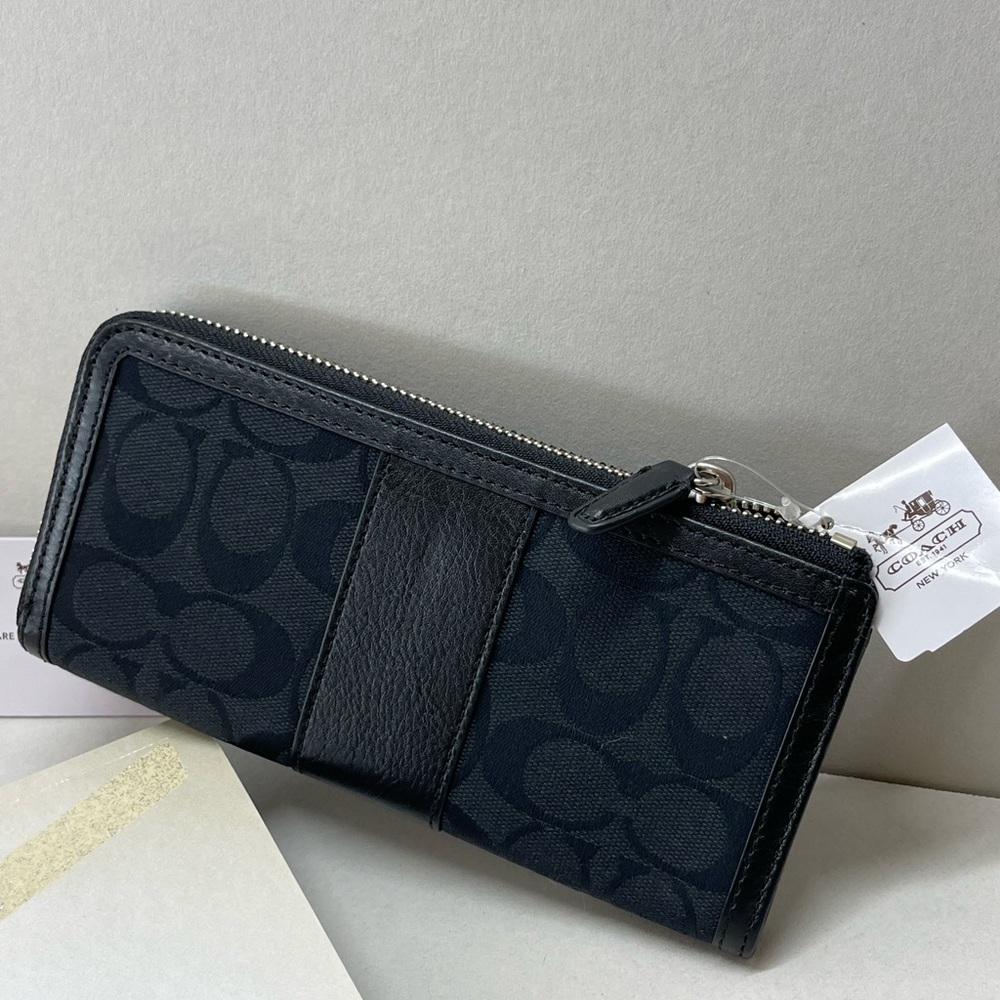 (new+tag) Coach 48437 legacy zip black wallet signature jacquard + leather trim - Picture 8 of 9